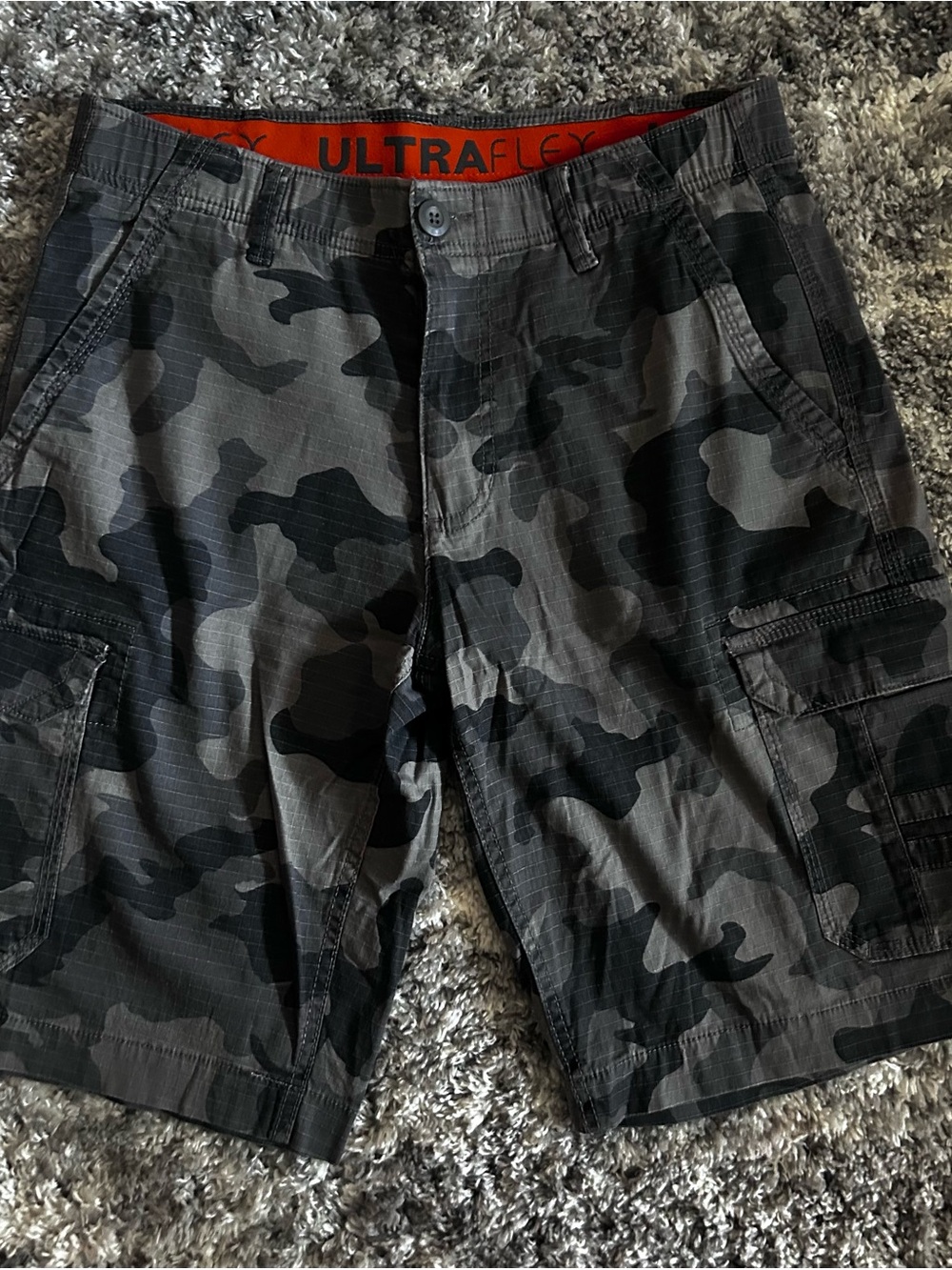 Urban Pipeline Ultra Flex Men’s Gray Camo Cargo Shorts